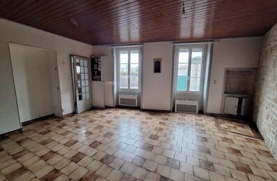 vente maison 108 000 € à proximité de Nercillac (16200)