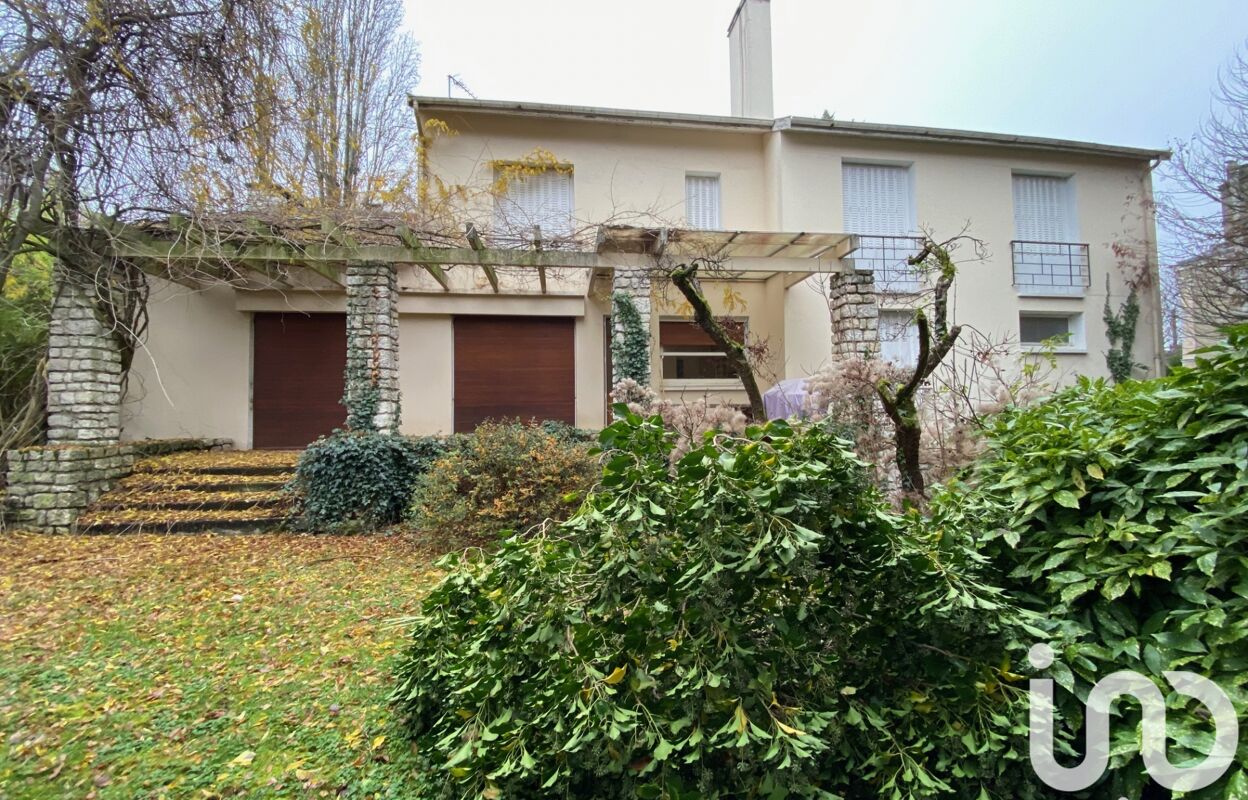 maison 9 pièces 370 m2 à vendre à Montgeron (91230)