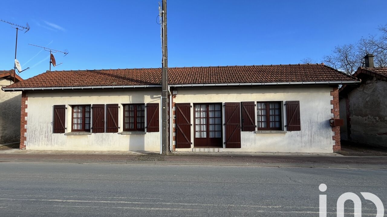 maison 4 pièces 93 m2 à vendre à Roumazières-Loubert (16270)