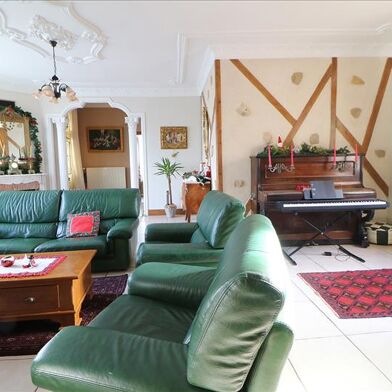 Maison 10 pièces 243800 €