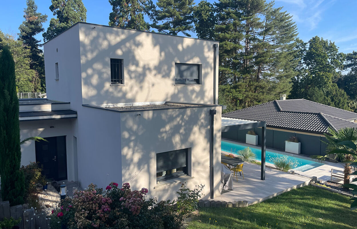 maison 5 pièces 135 m2 à vendre à Saint-Genest-Lerpt (42530)