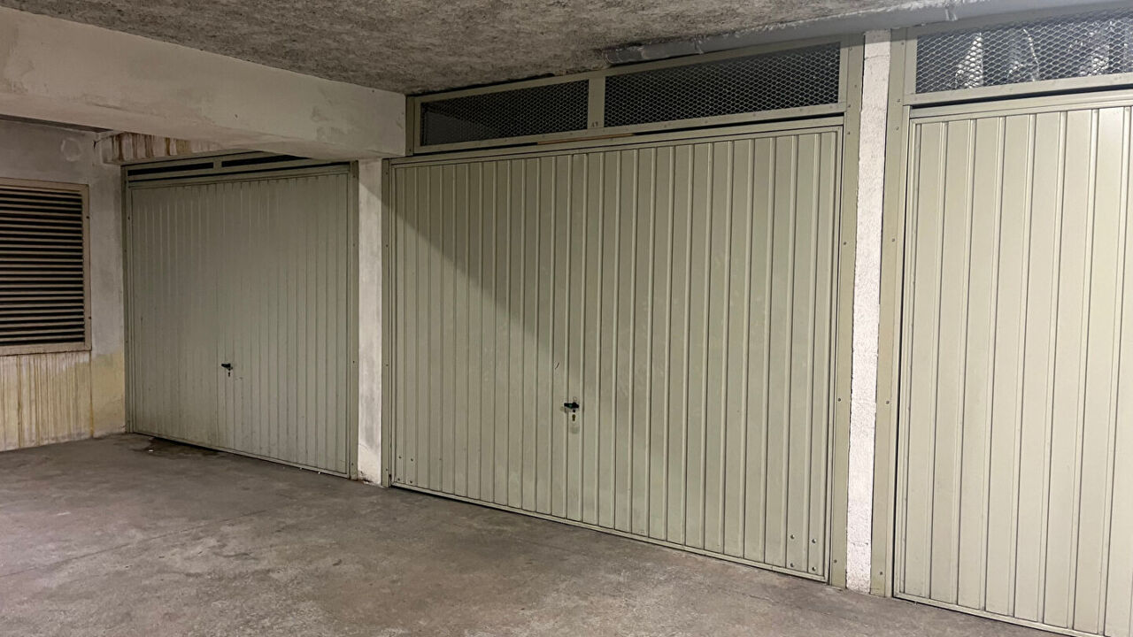 garage  pièces 17 m2 à vendre à Bayonne (64100)