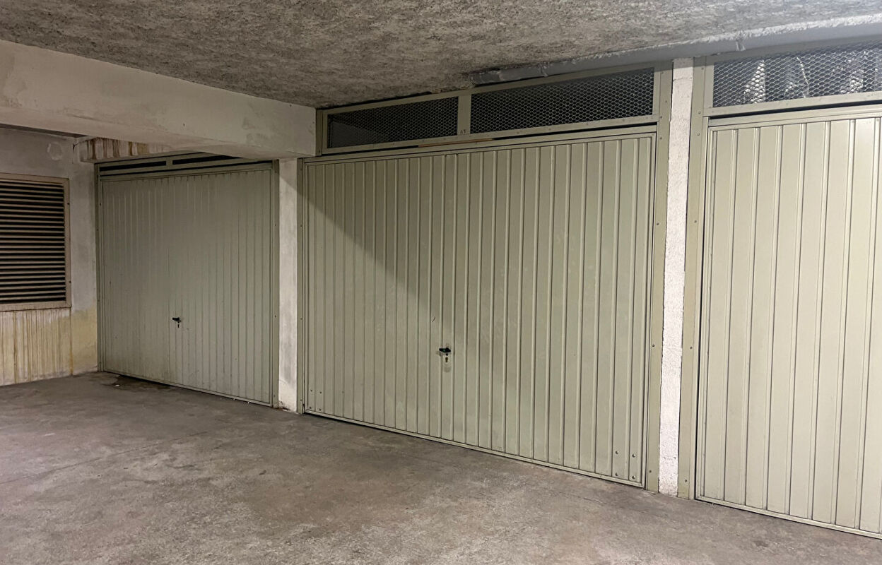 garage  pièces 17 m2 à vendre à Bayonne (64100)