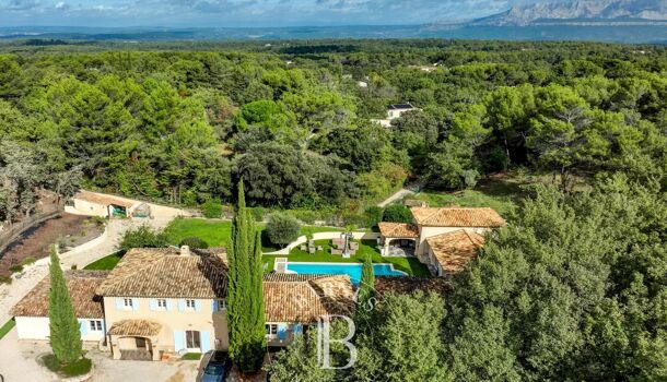 Villa / Maison 10 pièces  à vendre Aix-en-Provence 13100