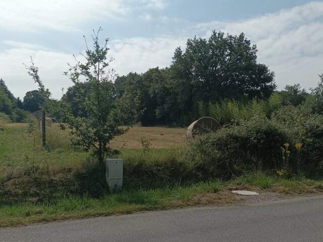Terrain constructible — photo du bien