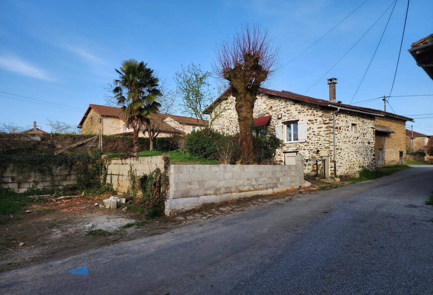 ORADOUR SUR VAYRES — photo 1