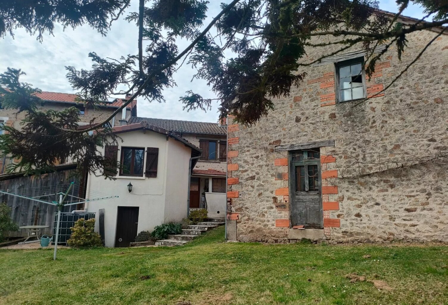 Agréable cottage de 3 chambres et un atelier magnifique. — photo 1
