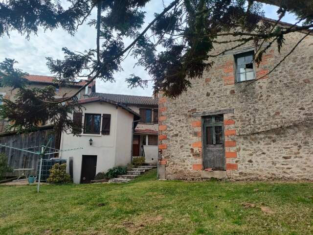 Agréable cottage de 3 chambres et un atelier magnifique. — photo du bien