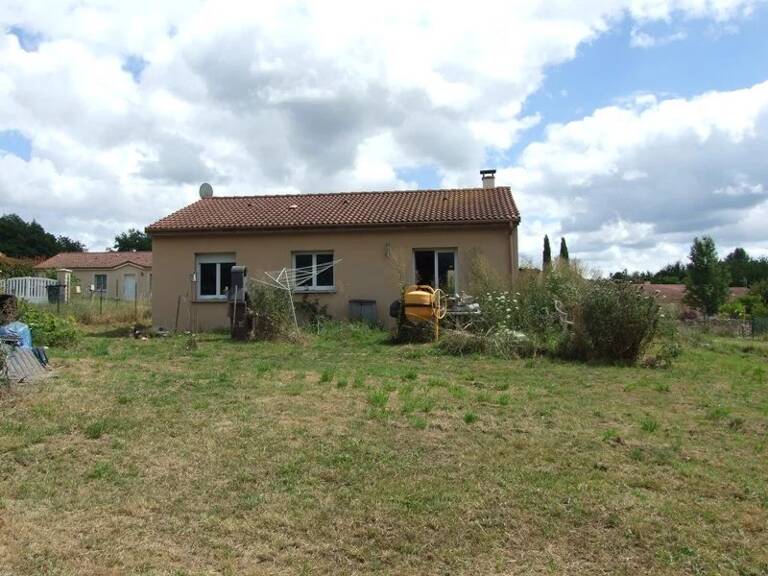 Pavillon avec beau terrain — photo 1