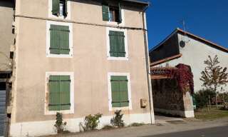 Immeuble  330 m² à vendre à Chabanais (16150)