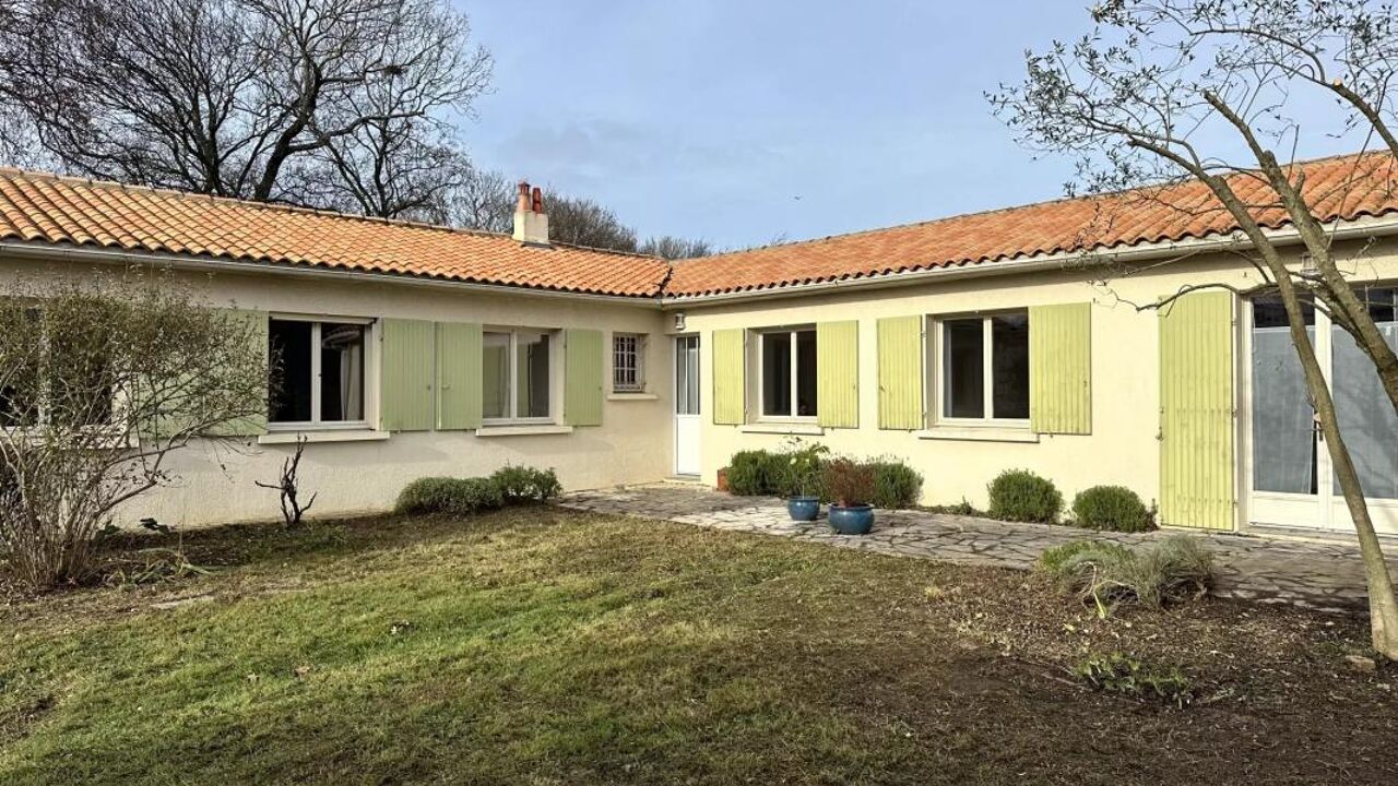 maison 4 pièces 132 m2 à vendre à La Rochelle (17000)