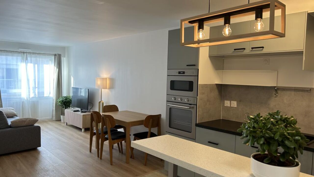 appartement 2 pièces 44 m2 à louer à Paris 11 (75011)