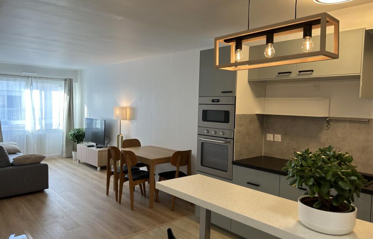 appartement 2 pièces 44 m2 à louer à Paris 11 (75011)