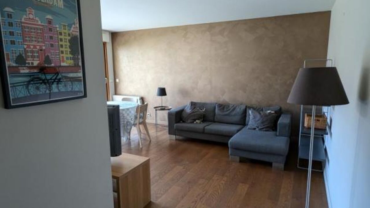 appartement 3 pièces 72 m2 à louer à Les Lilas (93260)