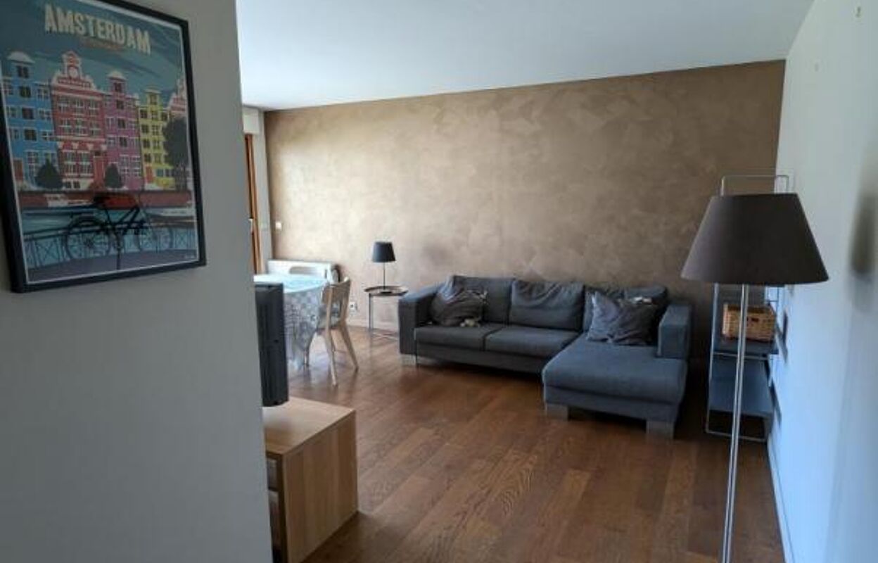 appartement 3 pièces 72 m2 à louer à Les Lilas (93260)