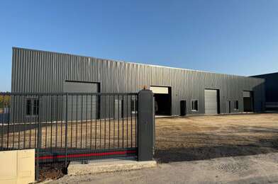 Local industriel  207000 €