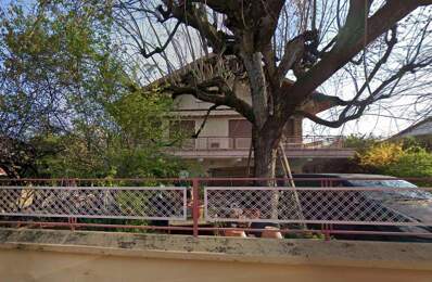 Maison Fort potentiel_Secteur ESSARTS Bron 69500 — photo du bien