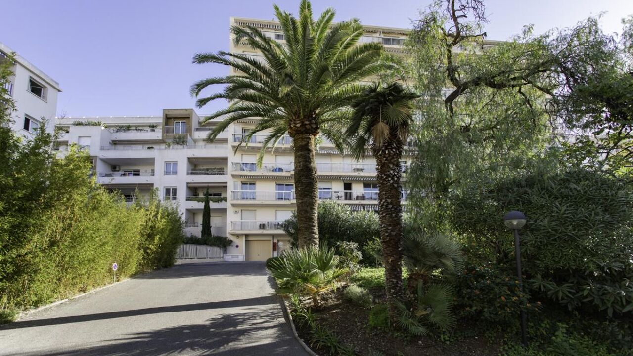 appartement  pièces 77 m2 à vendre à Antibes (06600)