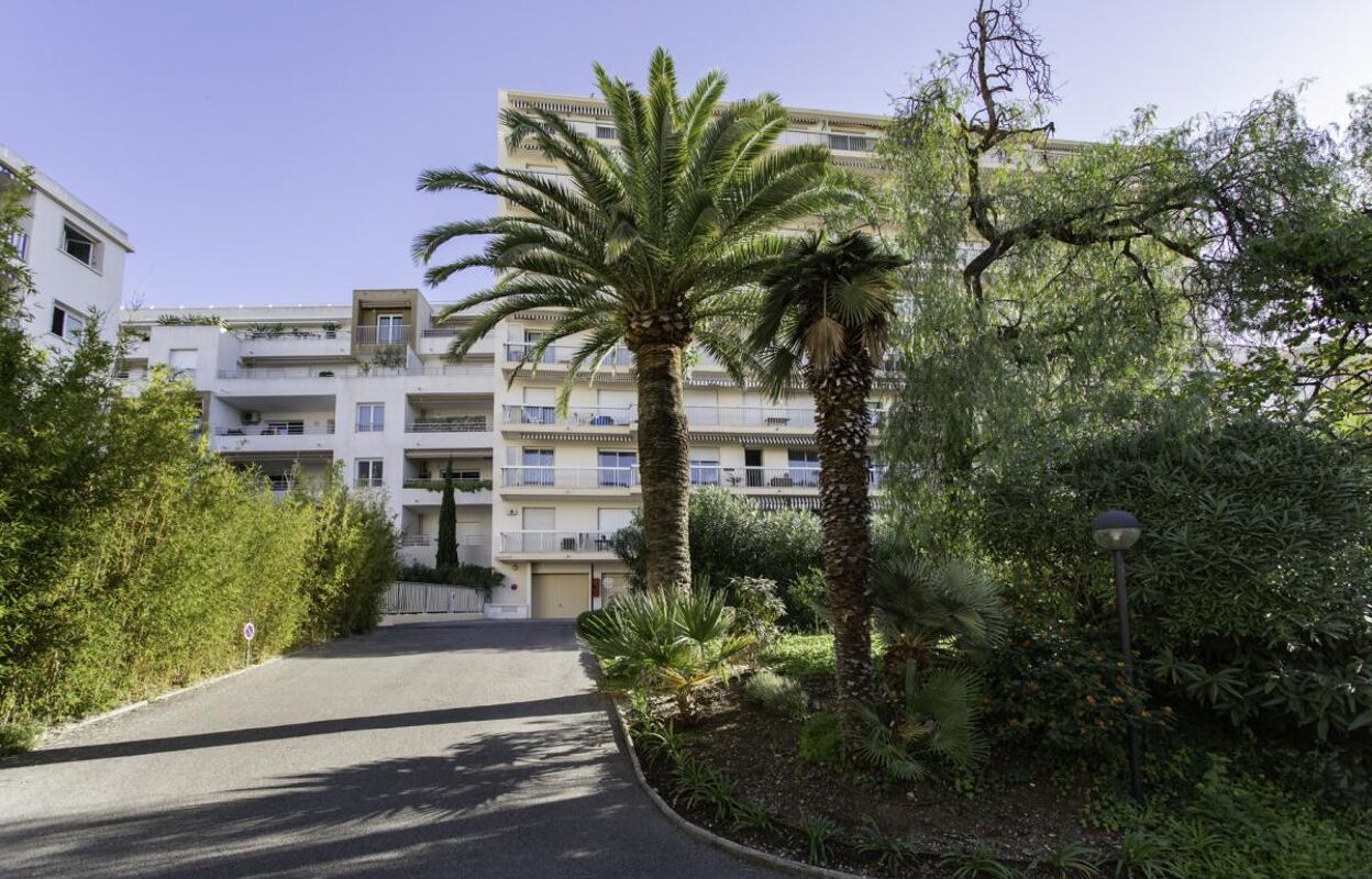 appartement  pièces 77 m2 à vendre à Antibes (06600)