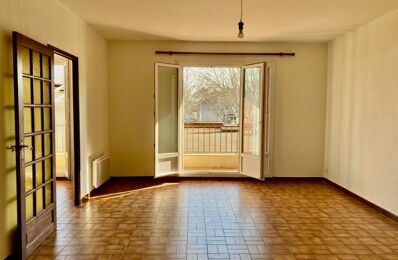 location appartement 790 € CC /mois à proximité de Le Puy-Sainte-Réparade (13610)