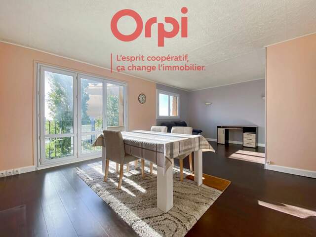 APPARTEMENT 4 PIECES PROCHE GARE — photo du bien