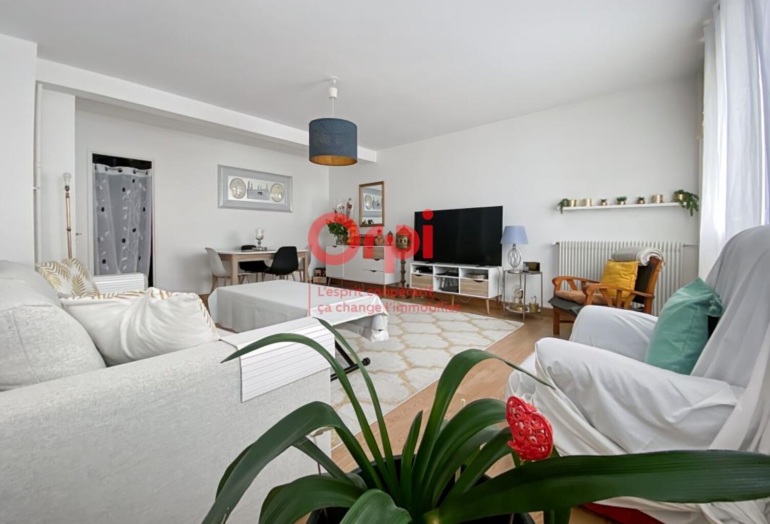 Appartement À Vendre — photo 1