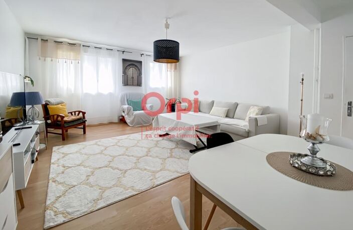 Appartement À Vendre — photo 2
