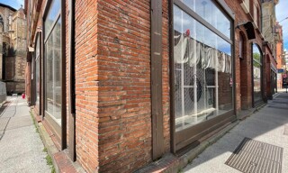 Commerce  178 m² à louer à Toulouse (31000)
