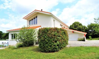 Maison 6 Pièces 194 m² à vendre à Rouzède (16220)