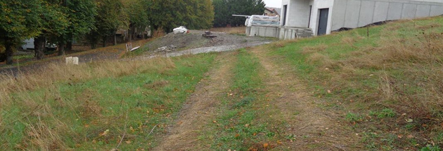 Terrain  691 m² à vendre à Saint-Germain-Laprade (43700)