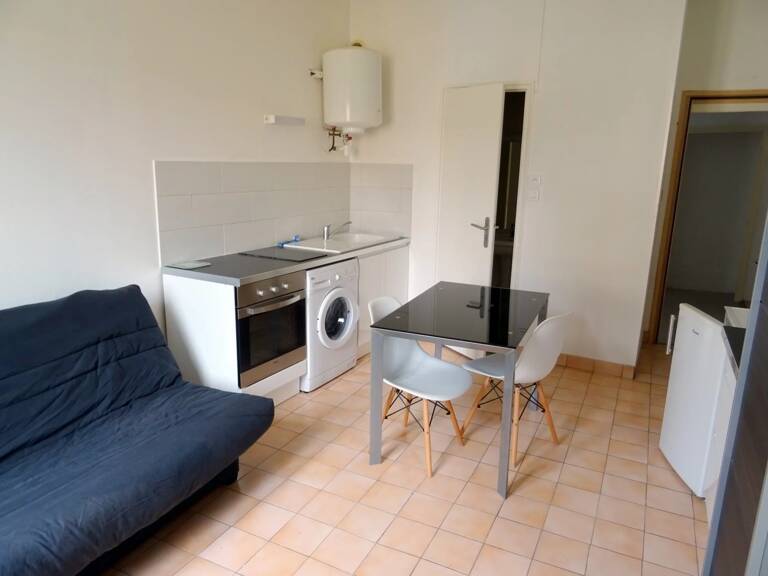 STUDIO de 20 m² à NIORT — photo 1