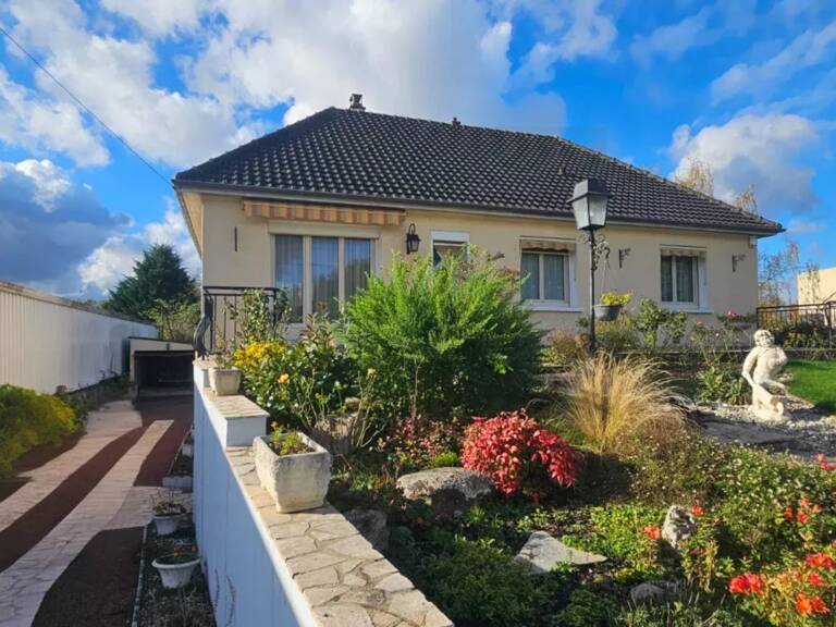 Grande Maison à Châlette-sur-Loing : Espace et Confort Garantis — photo 1