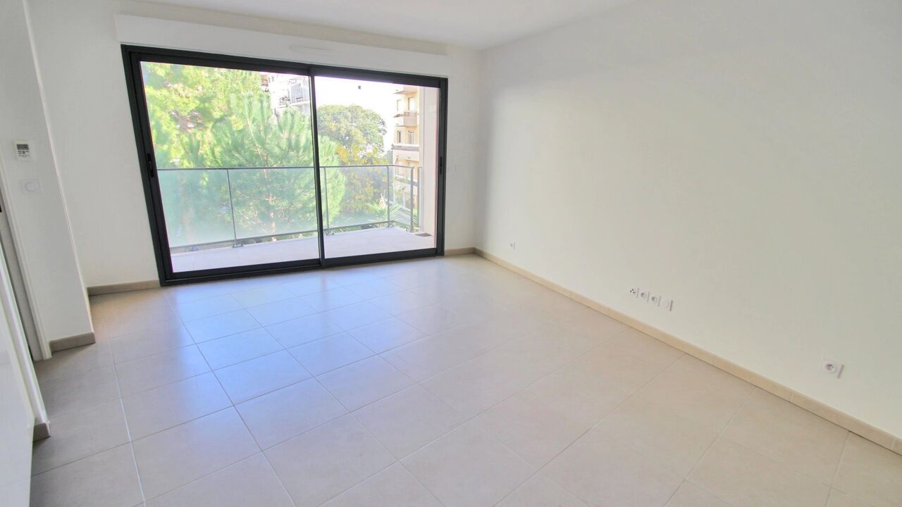 appartement 2 pièces 39 m2 à louer à Roquebrune-Cap-Martin (06190)