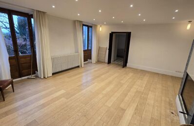 location appartement 1 346 € CC /mois à proximité de Rives (38140)