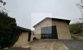 Commerce  300 m² à louer à Porte des Pierres Dorées (69400)