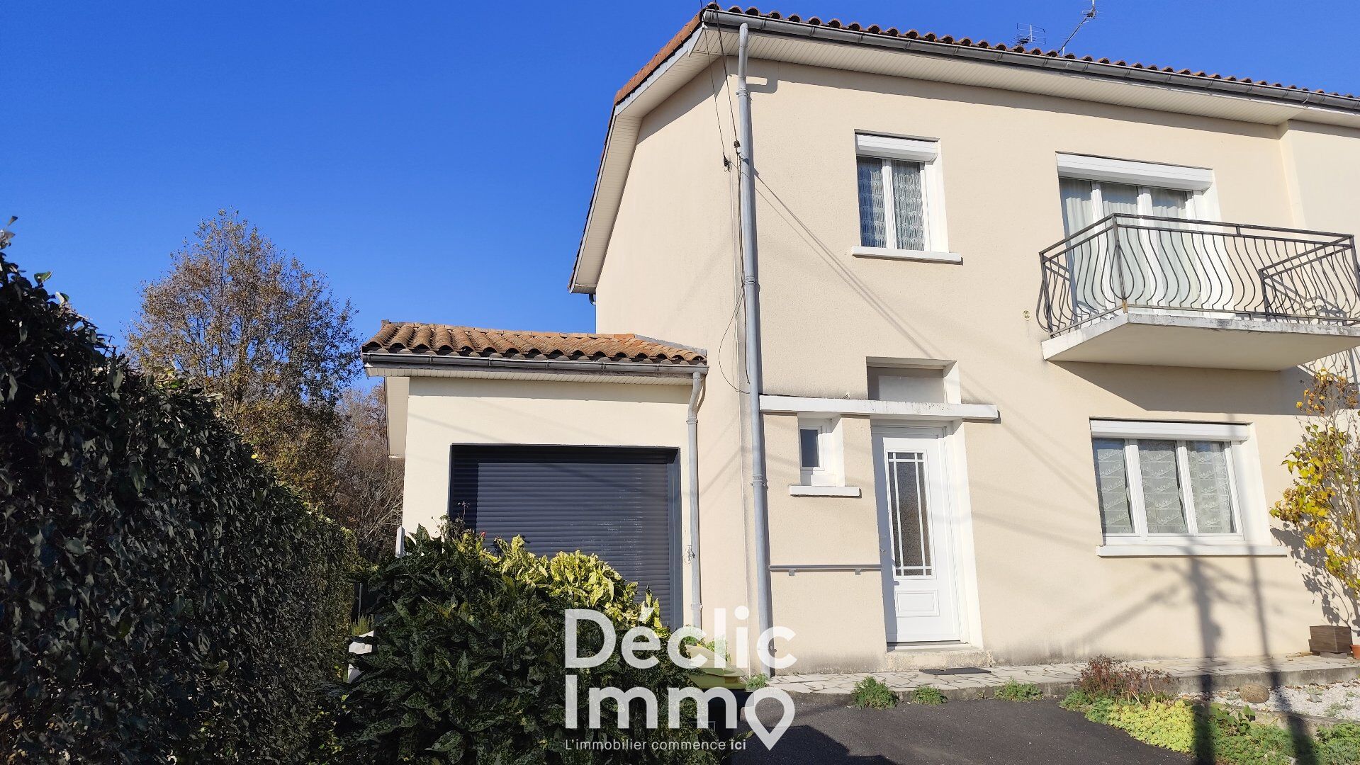 Villa / Maison 5 pièces  à vendre Saint-Yrieix-sur-Charente 16710