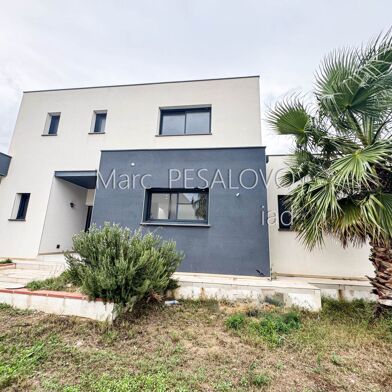 Commerce  676000 €