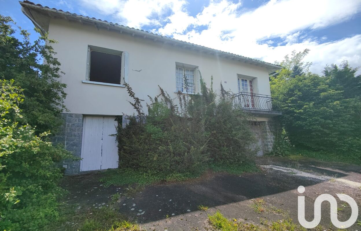 maison 5 pièces 131 m2 à vendre à Bussière-Badil (24360)