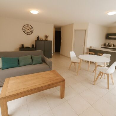 Maison 4 pièces 305950 €