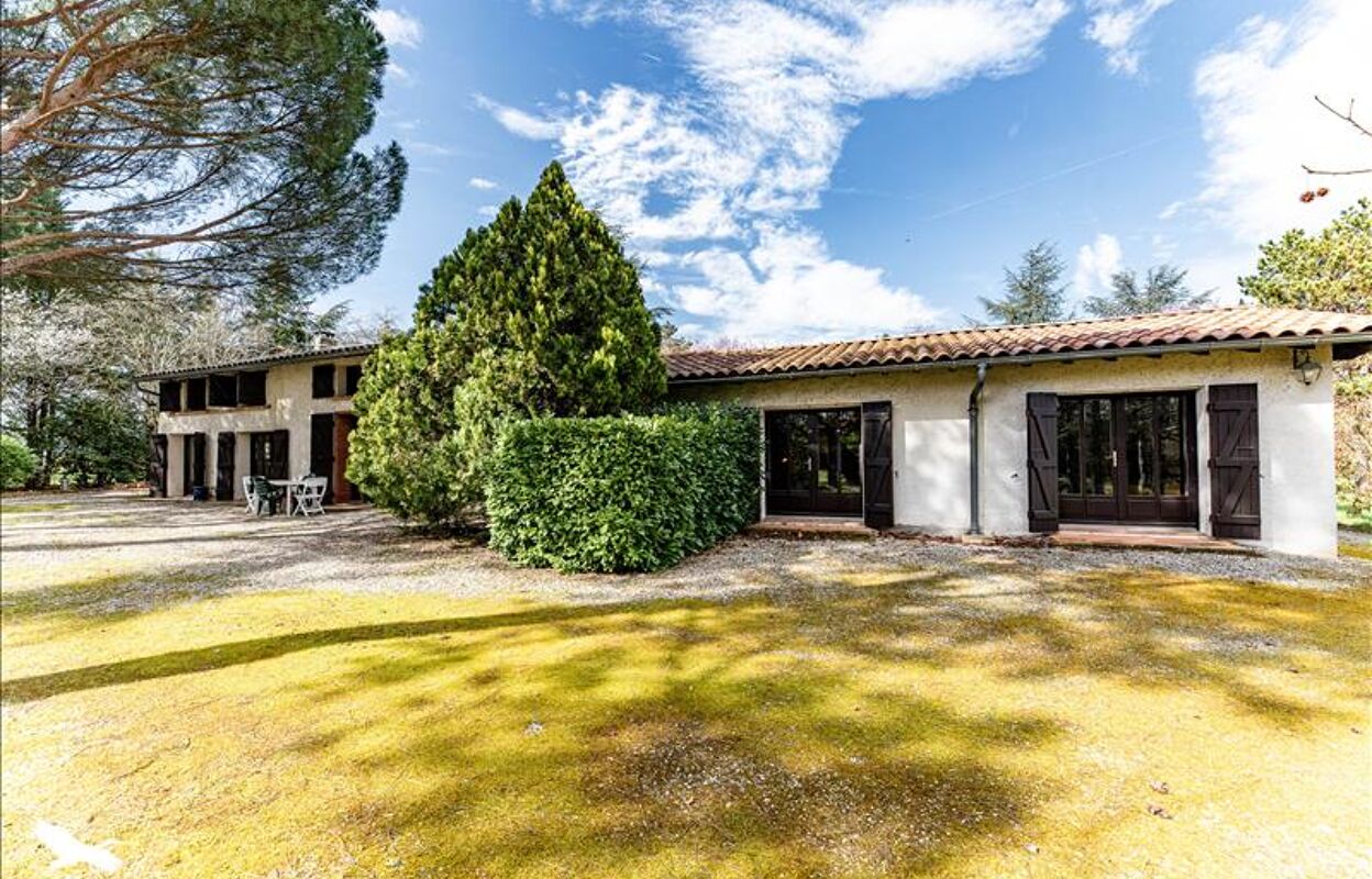 maison 8 pièces 237 m2 à vendre à Villeneuve-Lès-Bouloc (31620)