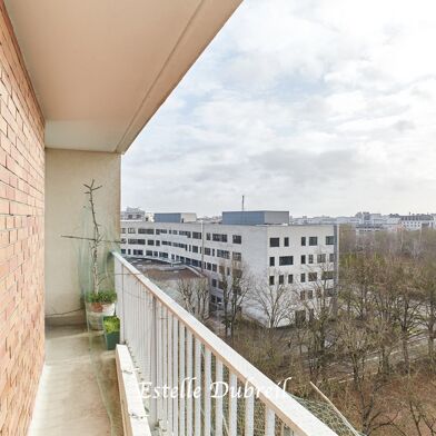 Appartement 3 pièces 242000 €