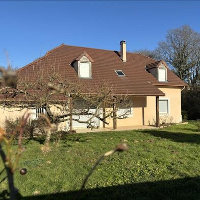 Maison 6 pièces 161 m²