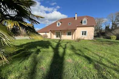 Maison 6 pièces 270300 €