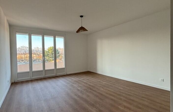 T4 — photo 2