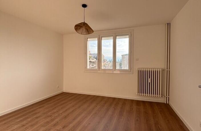 T4 — photo 3