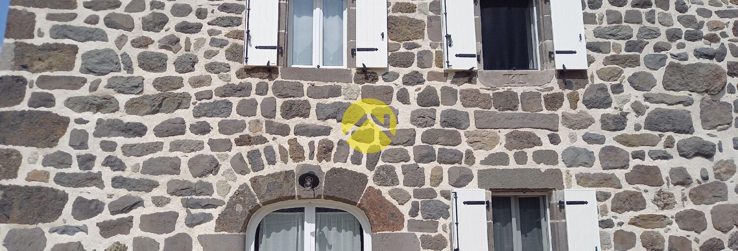 Maison 4 Pièces 95 m² à vendre à Pierrefort (15230)