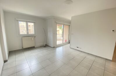 location appartement 790 € CC /mois à proximité de Sassenage (38360)