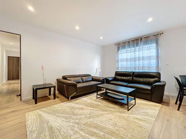 APPARTEMENT DE TYPE 4 - REFAIT À NEUF - PROCHE FUTUR NEOMA — photo du bien