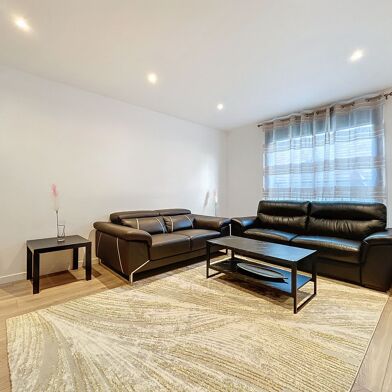 Appartement 5 pièces 190000 €