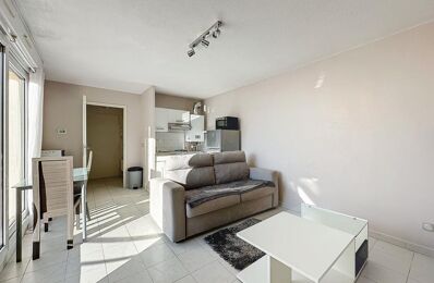 location appartement 650 € CC /mois à proximité de Fréjus (83600)